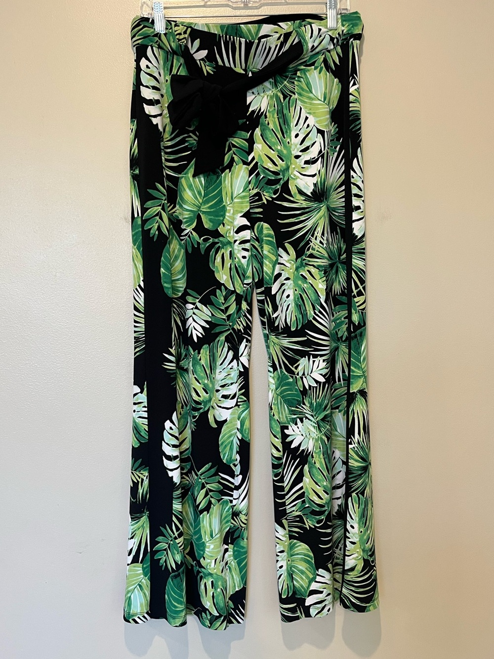 White House Black Market Tropical Leaf Print Wide-Leg Pants